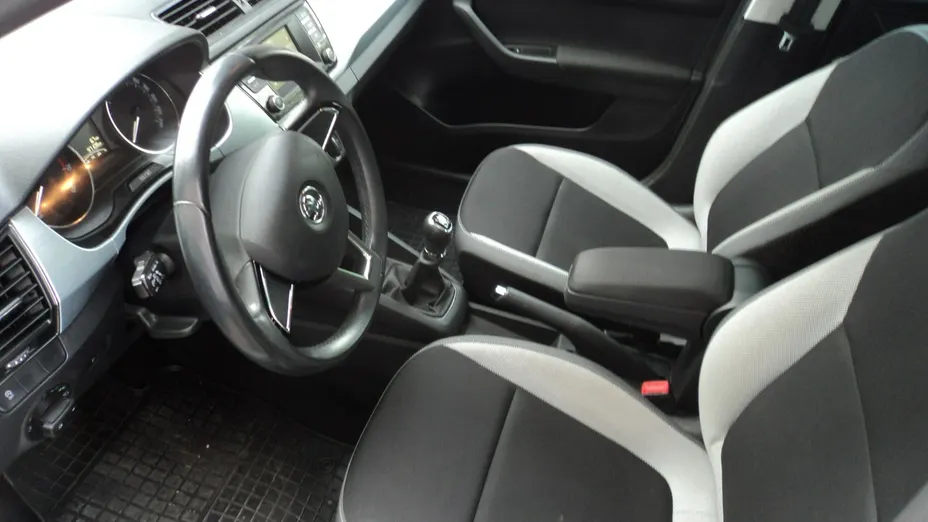 SKODA Fabia -