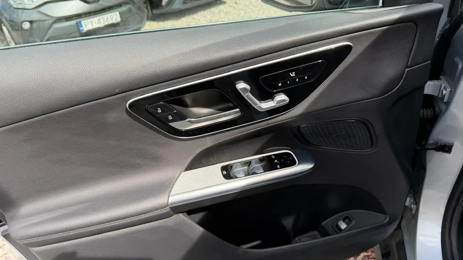 MERCEDES-BENZ GLC -