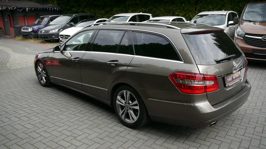 MERCEDES-BENZ E Klasa -