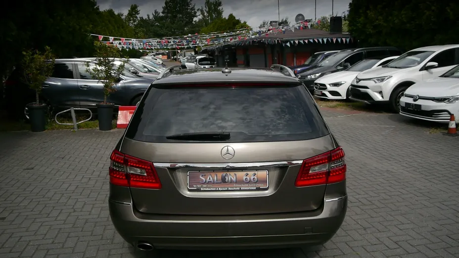 MERCEDES-BENZ E Klasa -