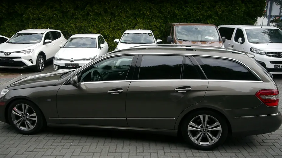 MERCEDES-BENZ E Klasa -