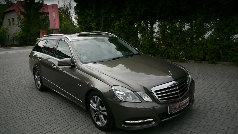 MERCEDES-BENZ E Klasa -