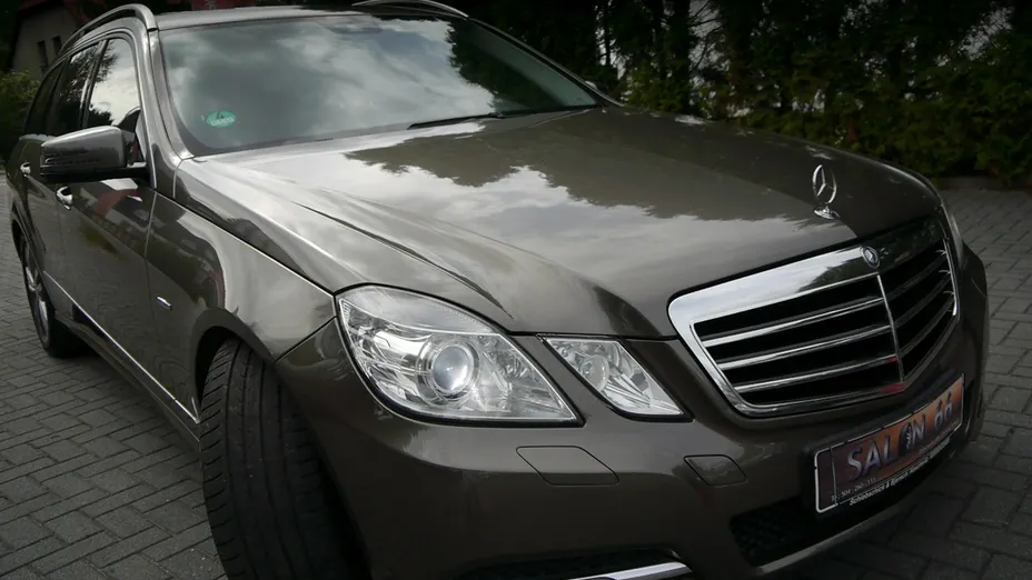 MERCEDES-BENZ E Klasa -
