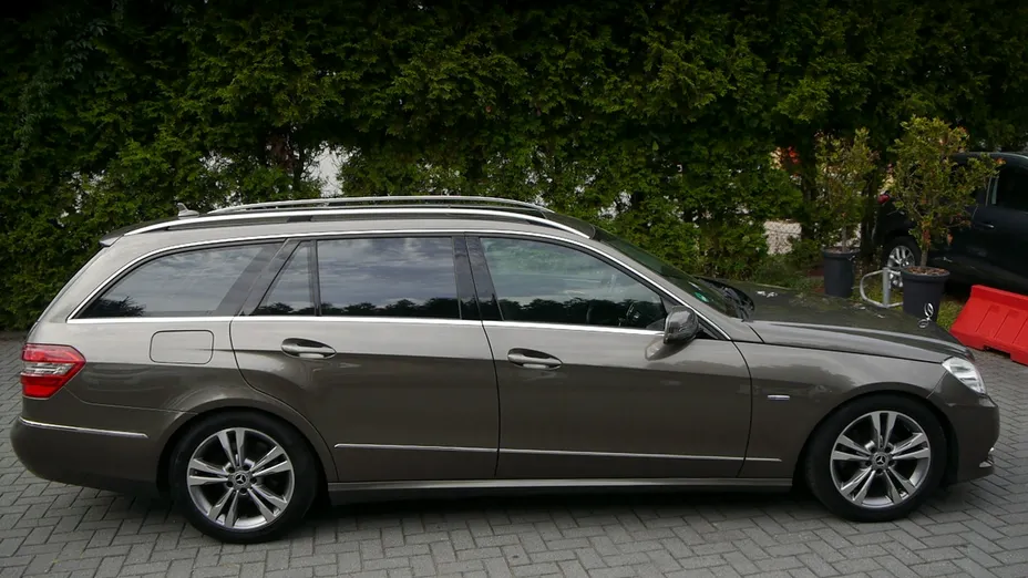 MERCEDES-BENZ E Klasa -
