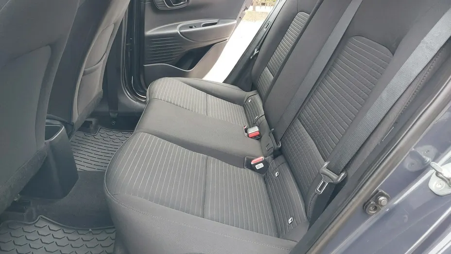 HYUNDAI i20 -