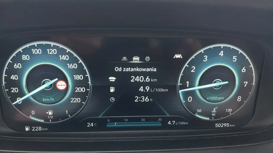 HYUNDAI i20 -