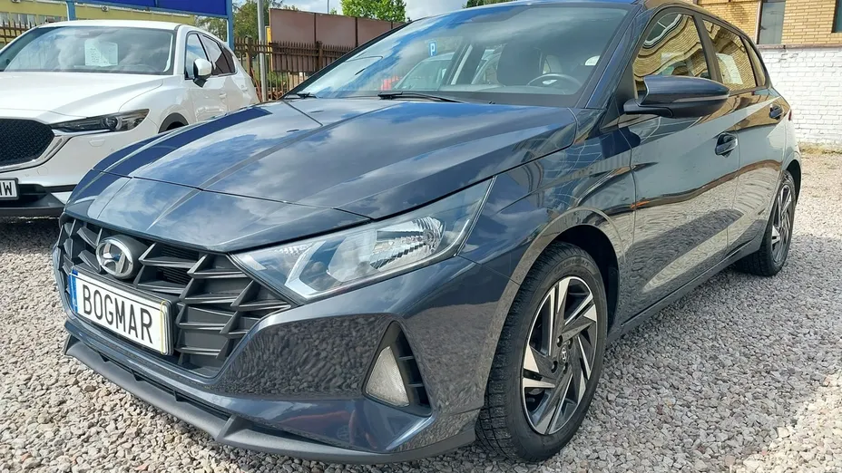 HYUNDAI i20 -