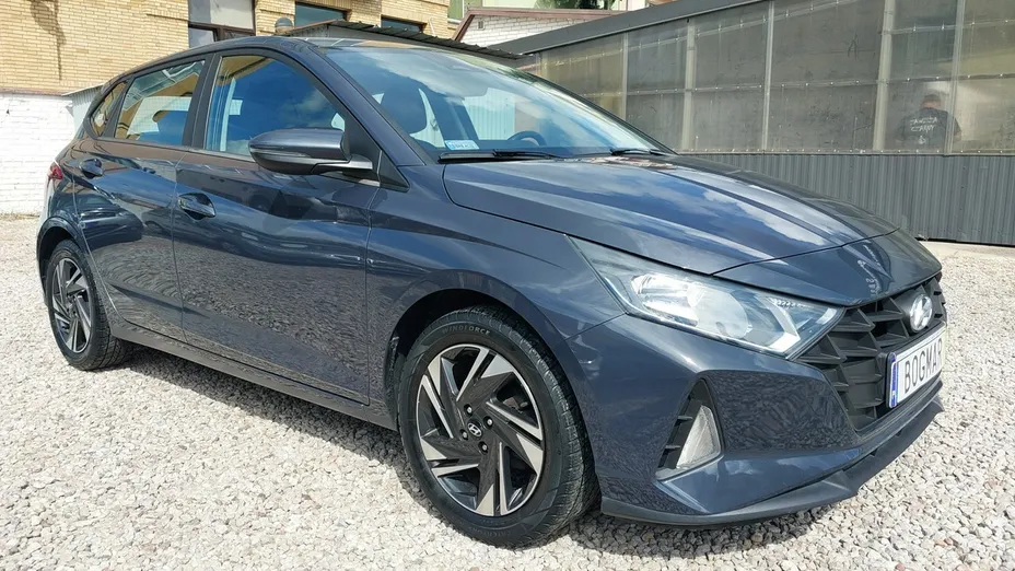 HYUNDAI i20 -