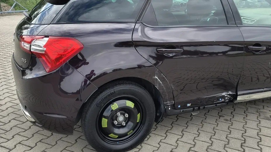 DS 5 -