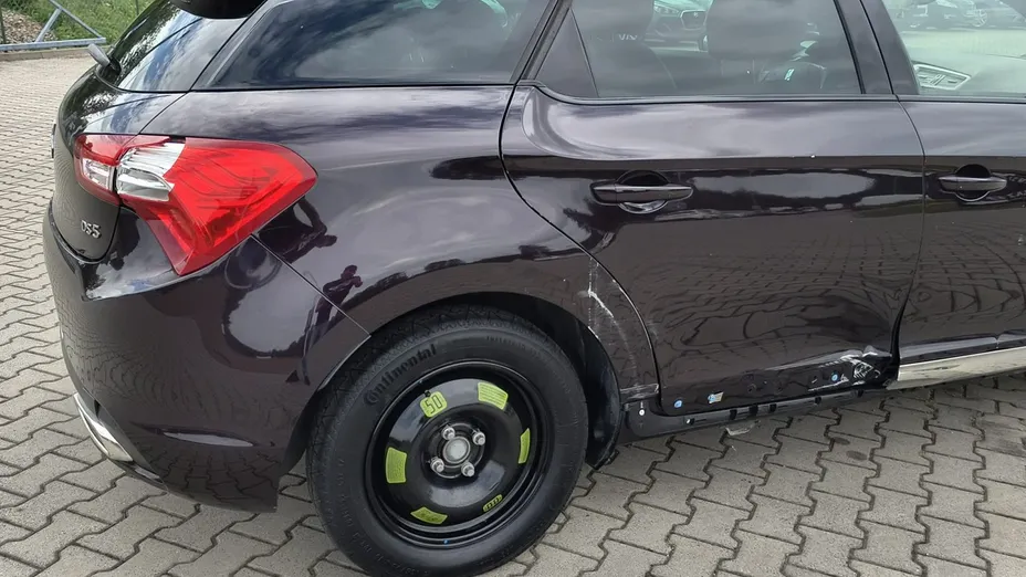 DS 5 -