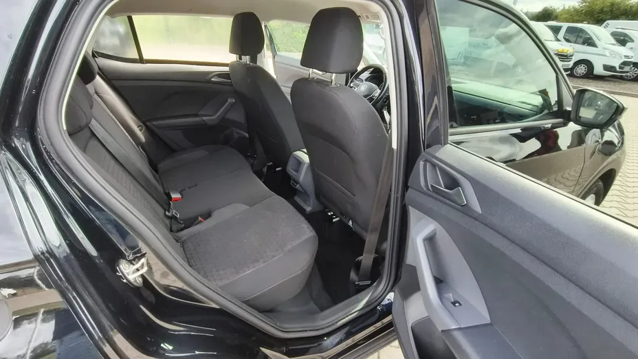VOLKSWAGEN T-Cross -