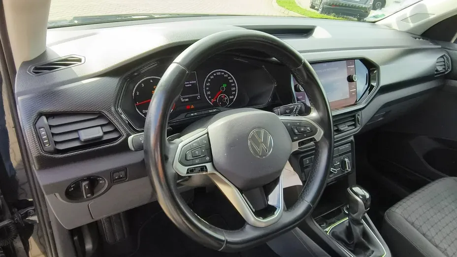 VOLKSWAGEN T-Cross -