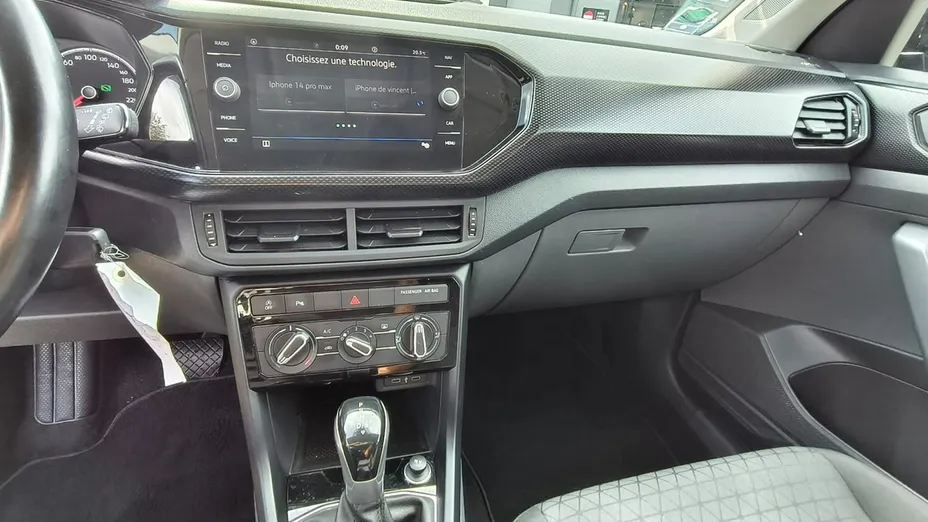 VOLKSWAGEN T-Cross -