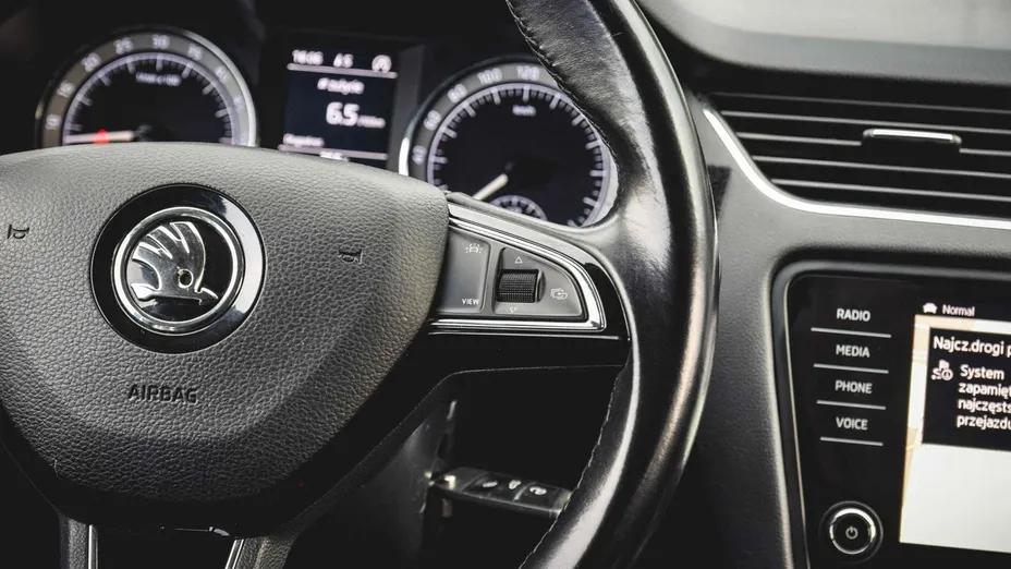 SKODA Octavia -