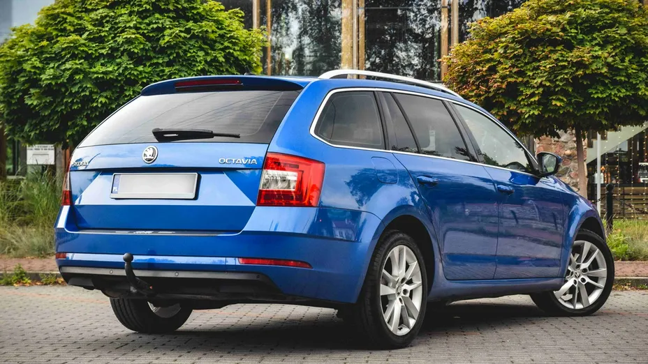 SKODA Octavia -