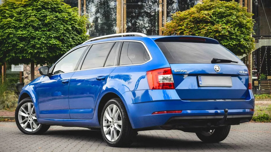 SKODA Octavia -
