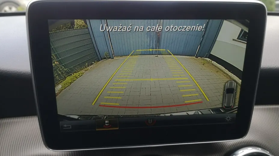 MERCEDES-BENZ GLA -