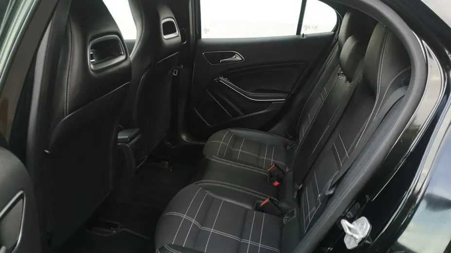 MERCEDES-BENZ GLA -