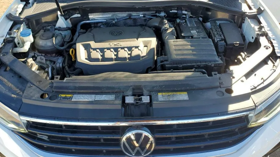 VOLKSWAGEN Tiguan -