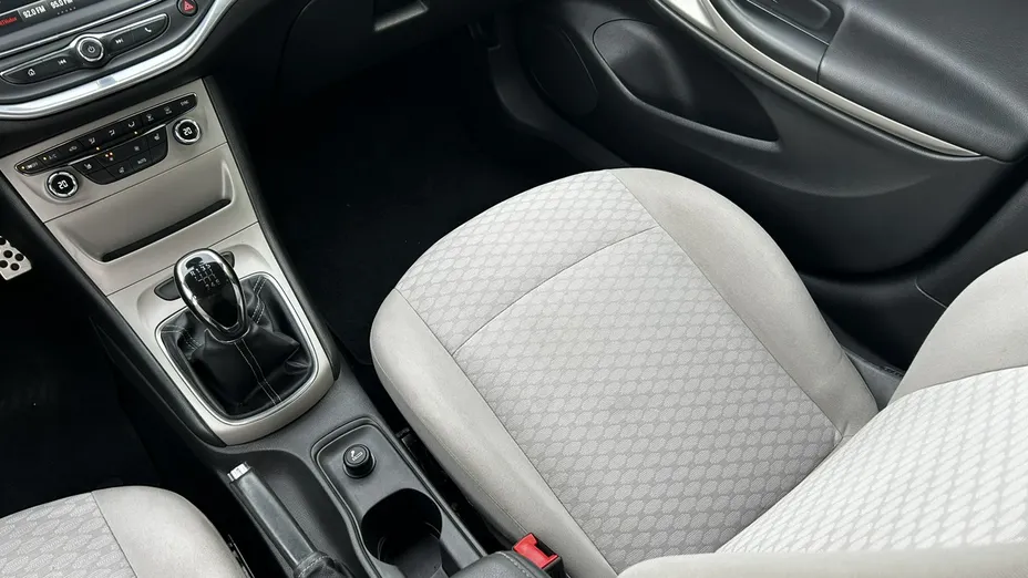 OPEL Astra -