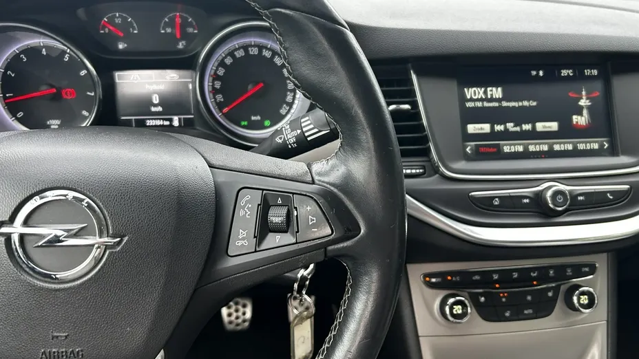 OPEL Astra -