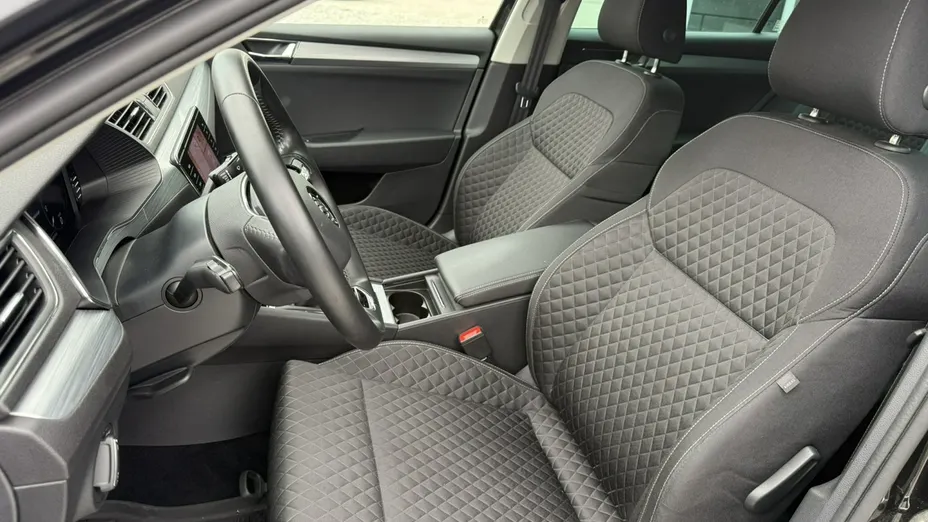 SKODA Superb -