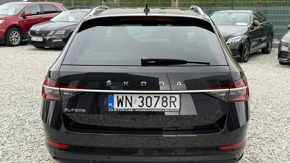 SKODA Superb -