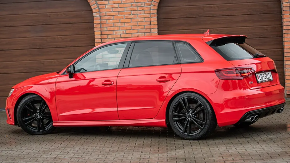 AUDI S3 Sportback -