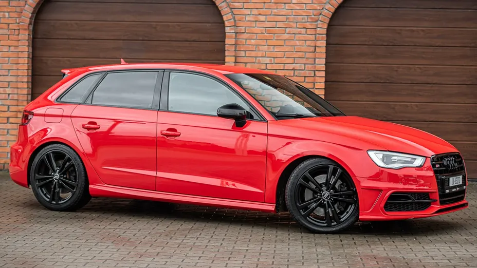 AUDI S3 Sportback -