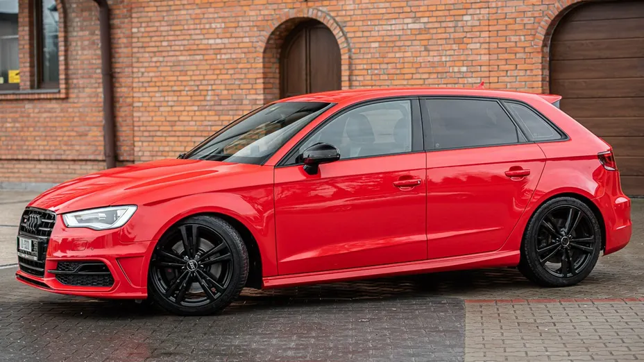 AUDI S3 Sportback -