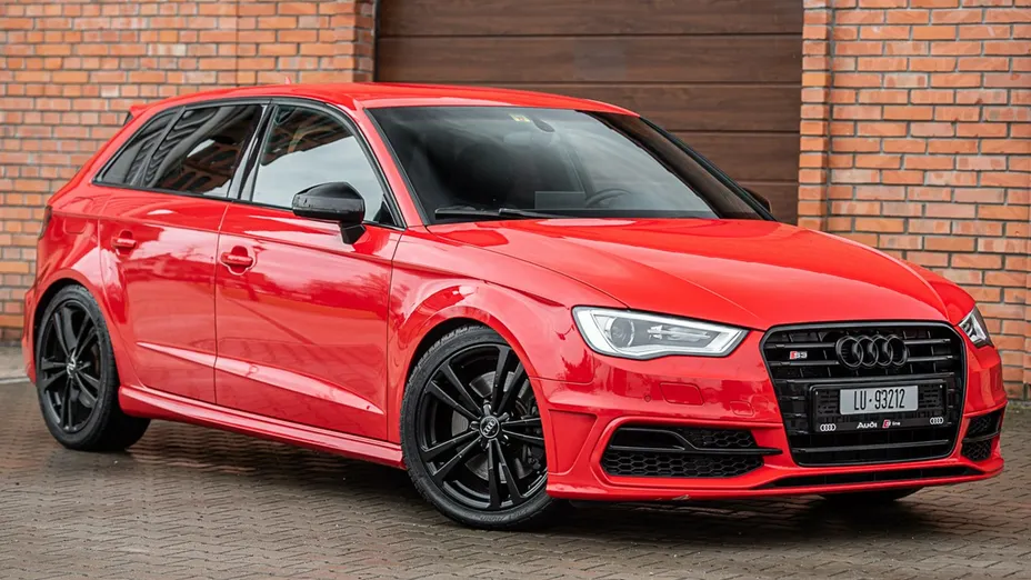 AUDI S3 Sportback -