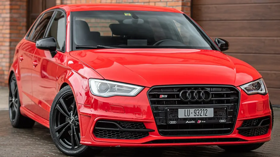 AUDI S3 Sportback -