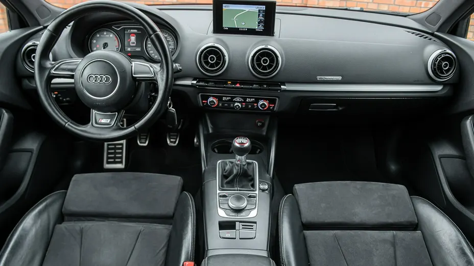 AUDI S3 Sportback -