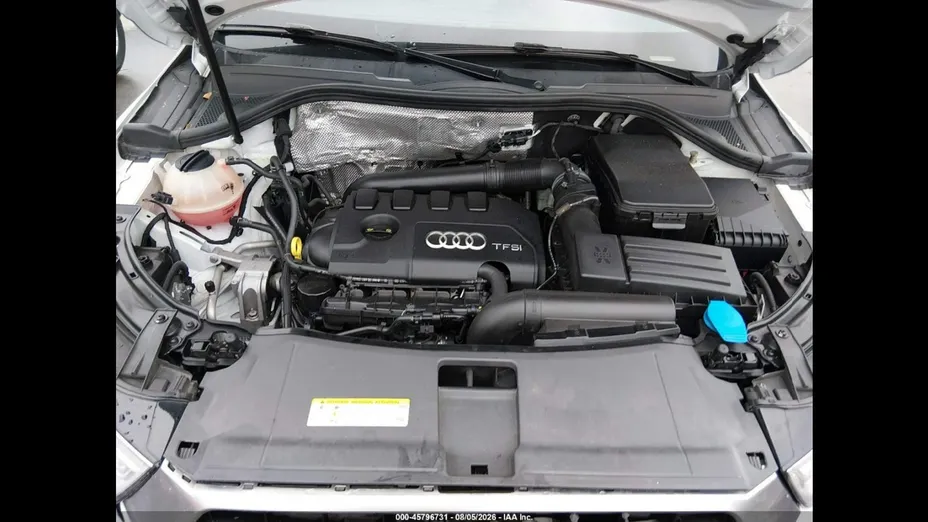 AUDI Q3 -