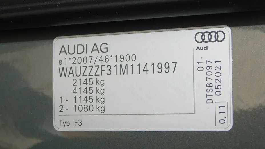 AUDI Q3 -