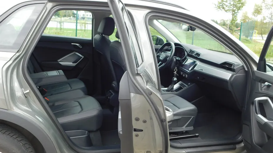 AUDI Q3 -