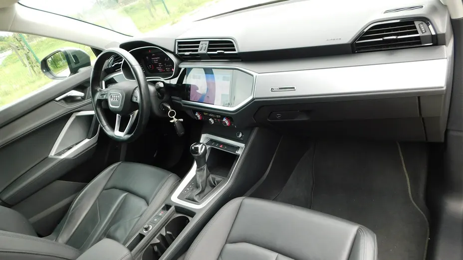 AUDI Q3 -