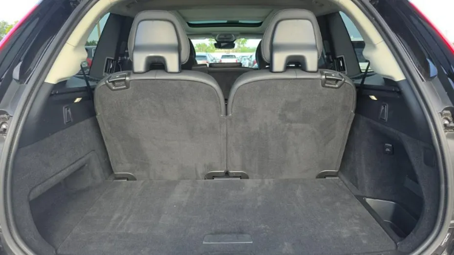 VOLVO XC90 -
