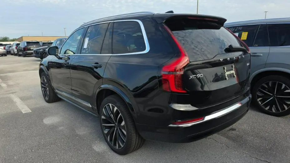 VOLVO XC90 -