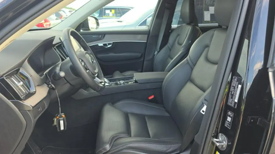 VOLVO XC90 -