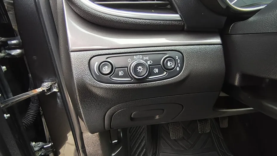 OPEL Mokka -