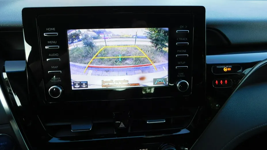 TOYOTA Camry -