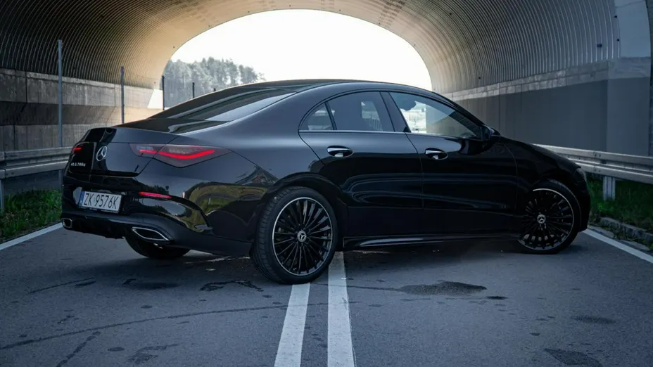 MERCEDES-BENZ CLA -