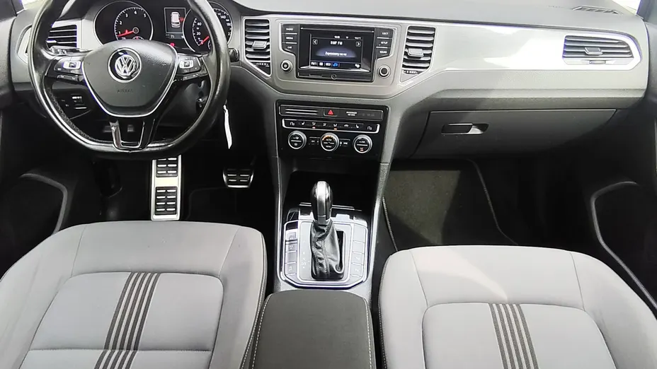 VOLKSWAGEN Golf Sportsvan -