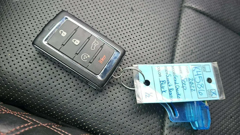 JEEP Grand Cherokee -