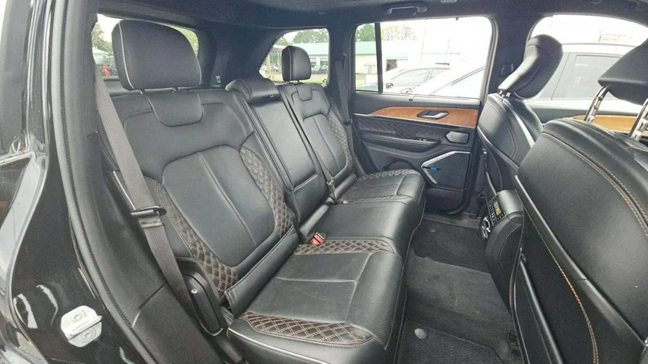 JEEP Grand Cherokee -