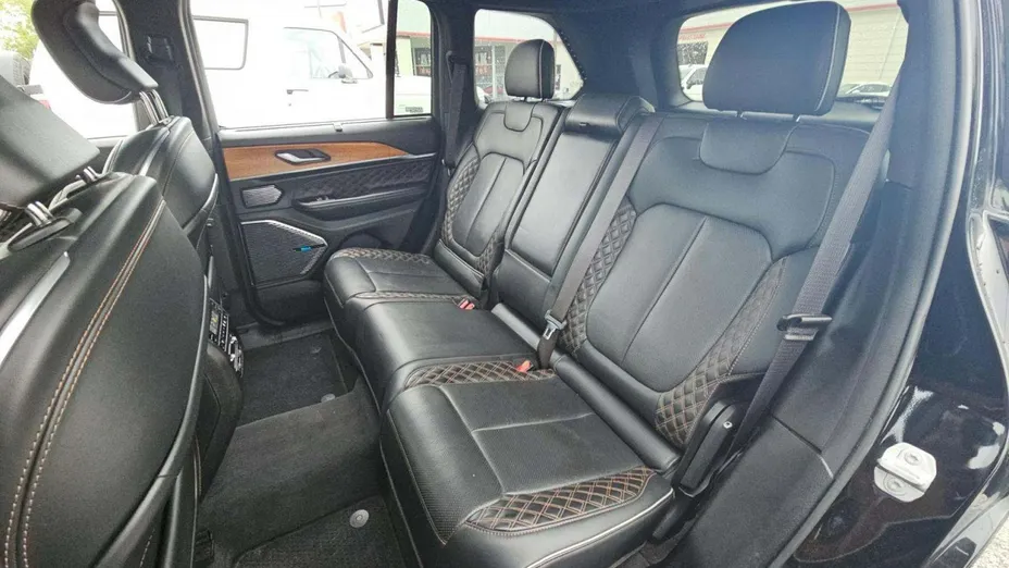 JEEP Grand Cherokee -