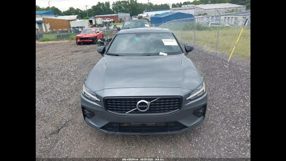 VOLVO S60 -