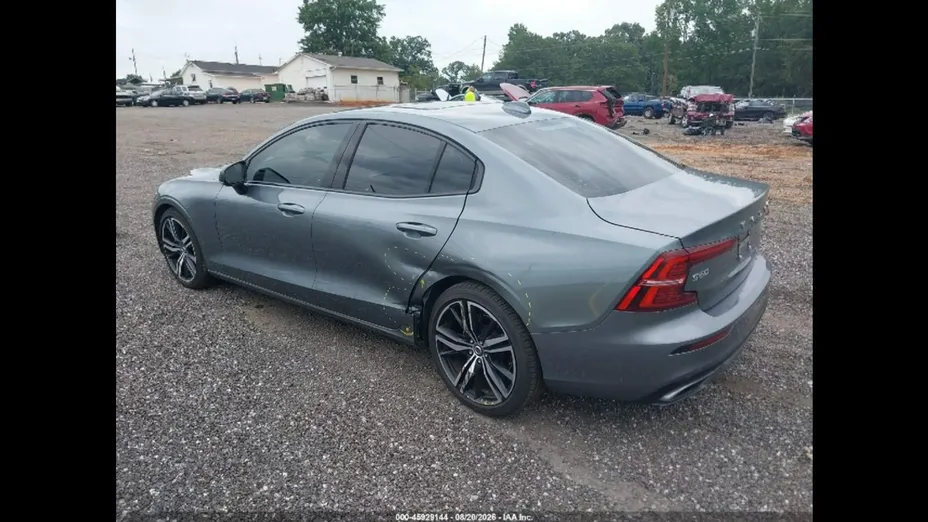VOLVO S60 -