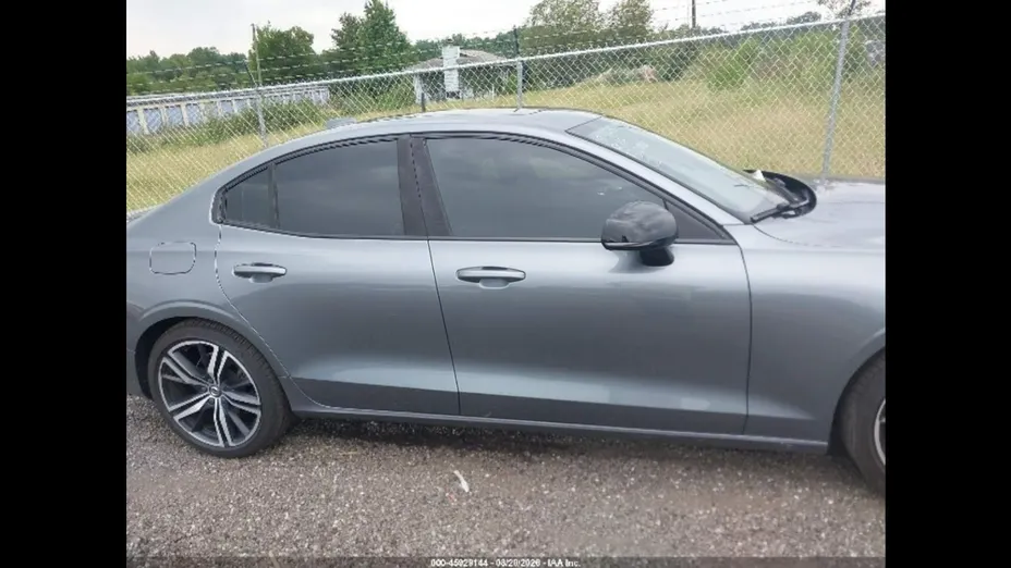 VOLVO S60 -